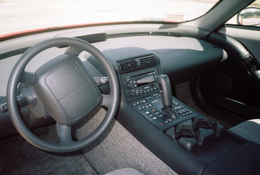 Торпедо GM EV1 1996 года  (фото 2 из 19)